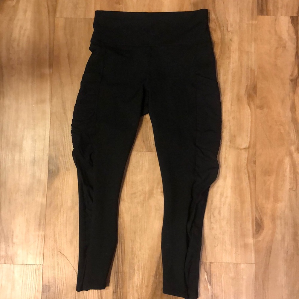 Fabletics Powerhold 3/4 length Black Leggings